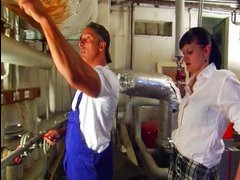 Самый толстый хуй в мире рвет писюпорно большие хуи