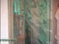 Отсосала большой хуй онлайн