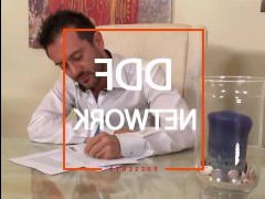Порно нашла огромный член