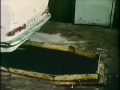 Огромный член в попу целиком