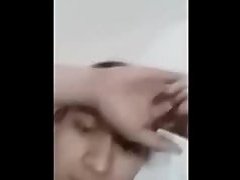 Худенькую блондинку трахает огромный член