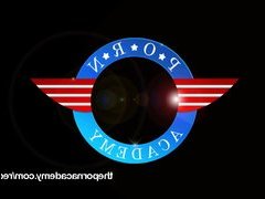 Парень дрочит сам себе большой член видео